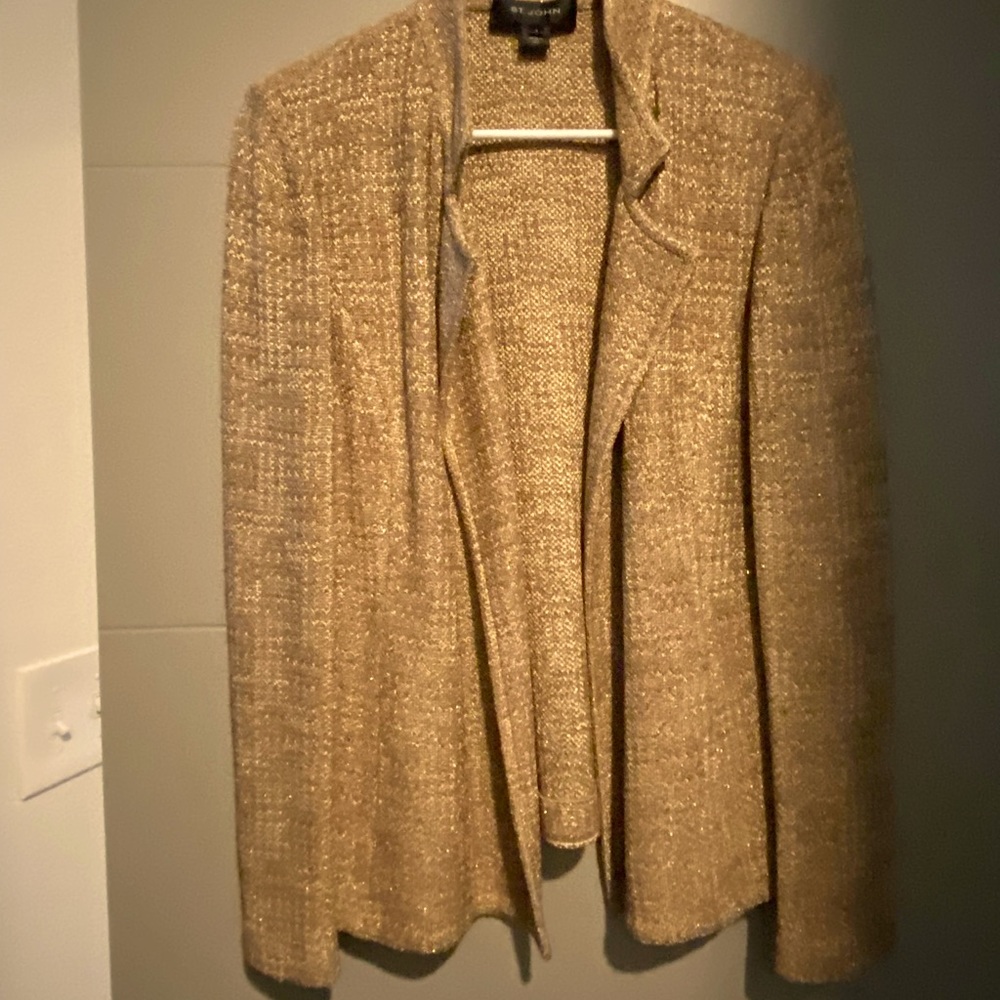 Beautiful  like new St. John Gold Metallic knitJacket.  Size 6